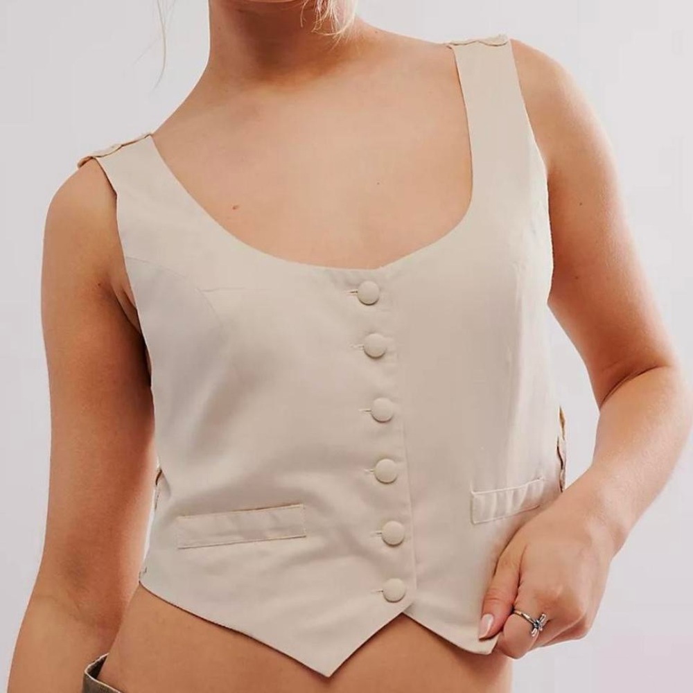 Free people sleeveless vest tailored crop top crochet cream boho festival nwt - Picture 2 of 7